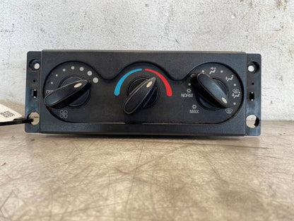 International 3545546F93 climate control panel from 2004 International 4300, used - view 2 of 6