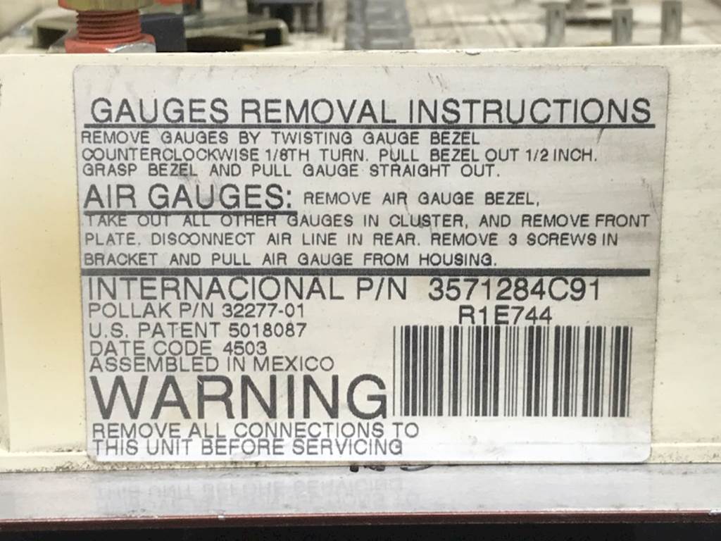 International 3571284C91 instrument cluster from 2005 International 9400I, used - OEM label