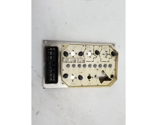 International 3571296C1 instrument cluster from 2003 International, used - view 3 of 4