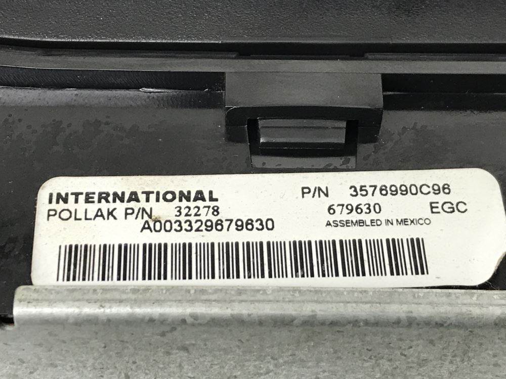International 3576990C96 instrument cluster from 2004 International 4400, used - view 5 of 5