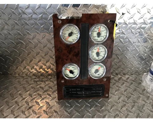 International 3592552C92 gauge panel (5 gauge) from 2011 International 9400I, used