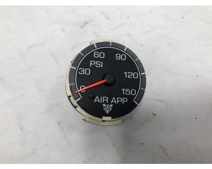 International 3613897C1 brake application air pressure gauge from 2009 International Prostar, used