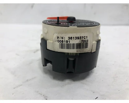 International 3613937C1 rear drive axle temperature gauge from 2009 International Prostar, used - view 2 of 2