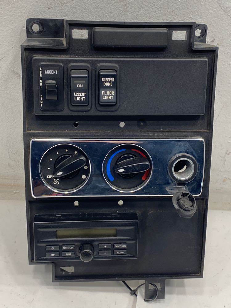 International 3621343F92 sleeper climate control panel from 2009 International Prostar, used