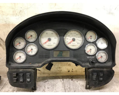 International 3624169F94 instrument cluster (10 gauge) from 2009 International Prostar, used