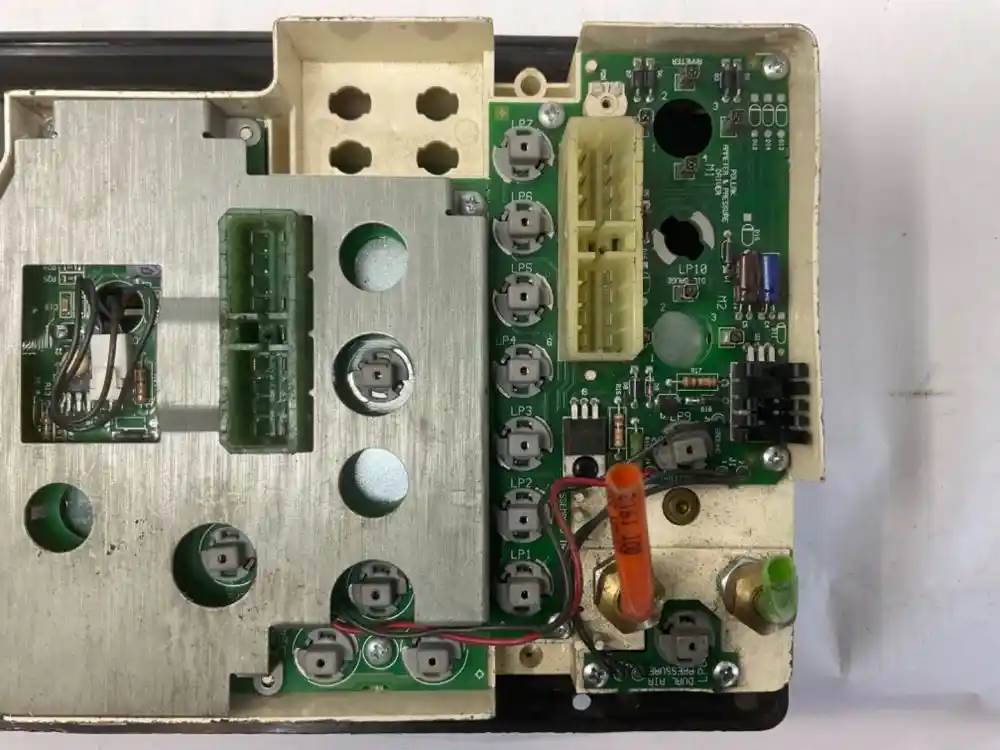 International 3811624C91 instrument cluster from 2010 International, used - view 3 of 3