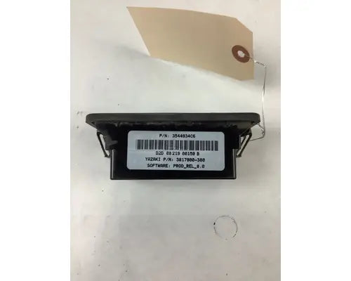 International 3817900-380 door switch from 2009 International Prostar, used - view 3 of 3