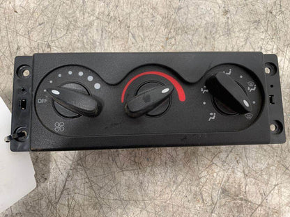 International 3827581C1 climate control panel from 2015 International 7400, used