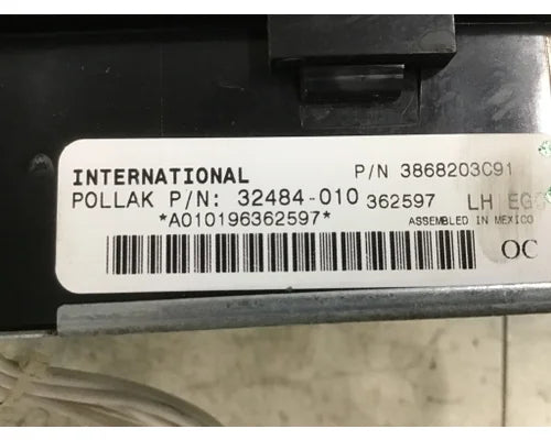 International 3868203C91 instrument cluster (10 gauge) from 2011 International Prostar, used - view 3 of 3