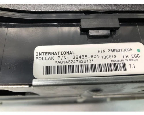 International 3868370C98 instrument cluster (8 gauge) from 2015 International Terrastar, used - view 3 of 3