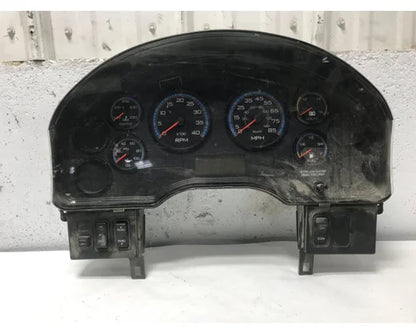 International 3868859C92 instrument cluster (digital, 6 gauge) from 2013 International CE, used