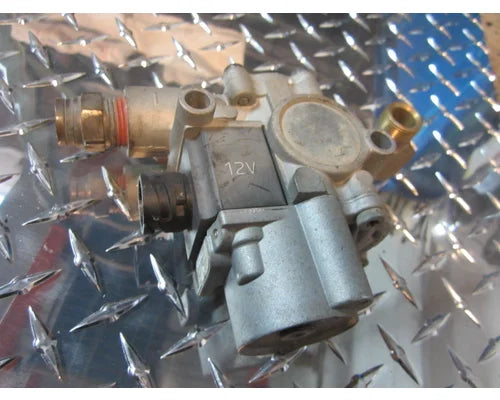 International 400-850-617-0 ABS modulator valve from 2009 International PRO Star, used - view 2 of 2