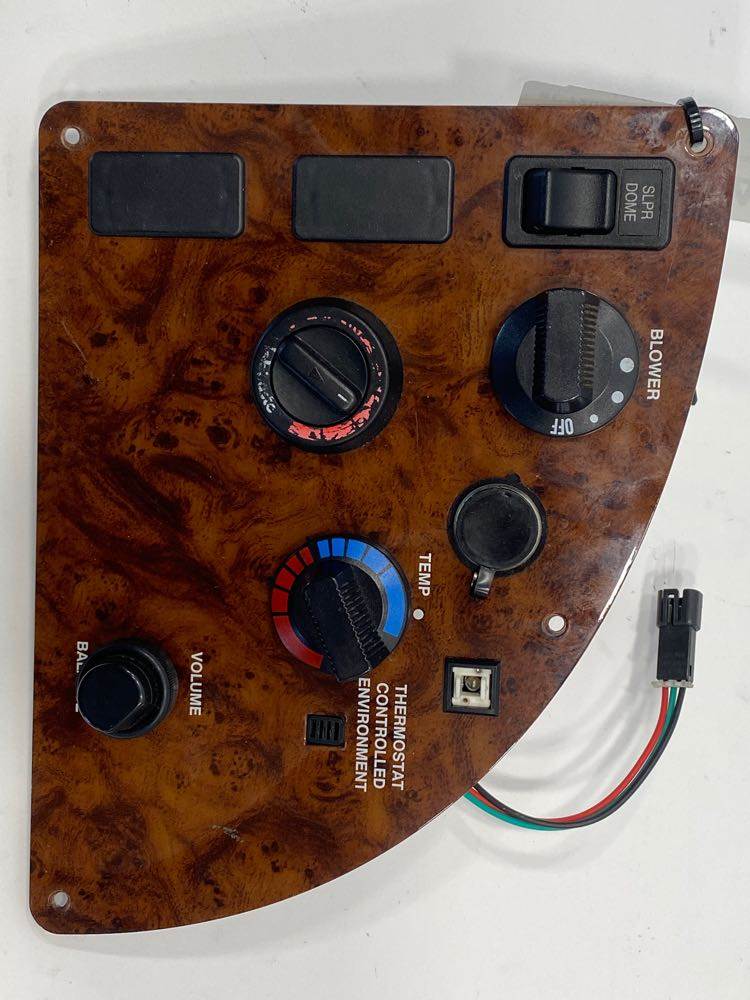 International 4050297C92 sleeper climate control panel from 2005 International 9400I, used