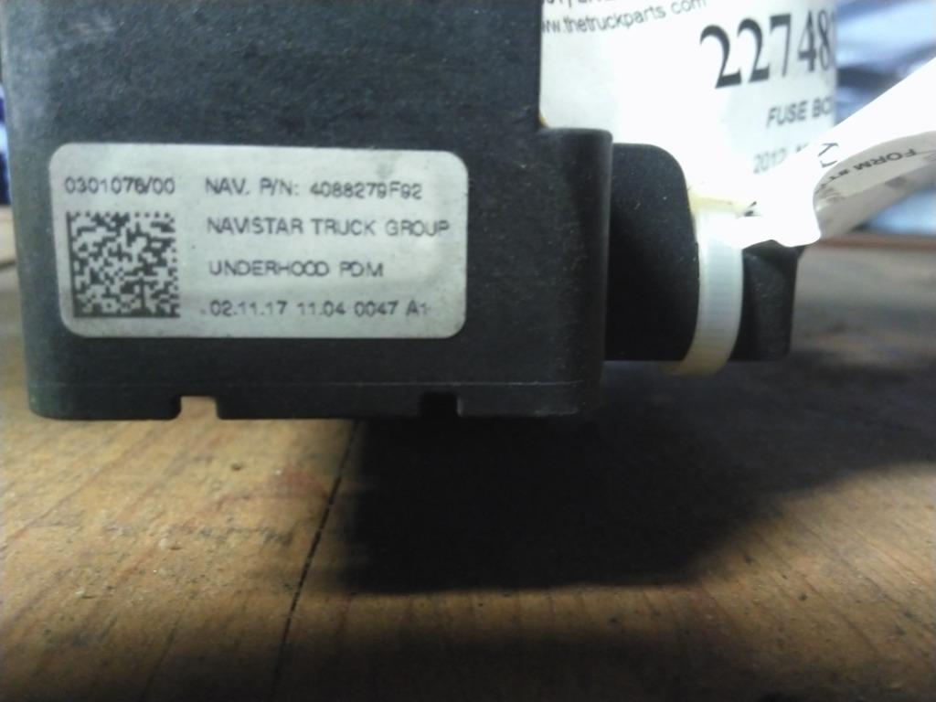 International 4088279F92 fuse box / power distribution module from 2012 International LT, used - view 3 of 3