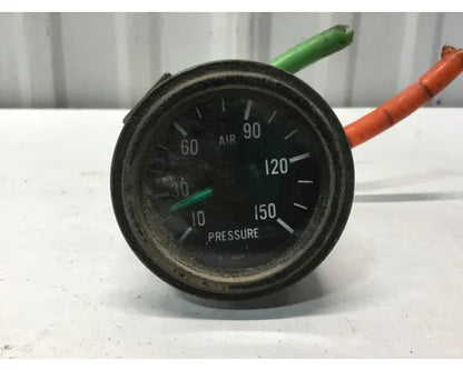 International 450687C1 air pressure gauge from 1996 International 8100, used
