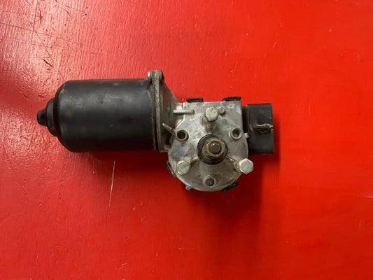 International 577.55999 windshield wiper motor from 2015 International ProStar, used