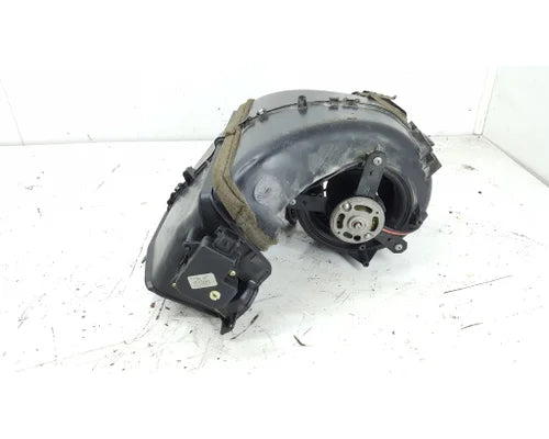 International P142315 HVAC blower motor with housing from 2006 International 8600, used - view 4 of 5