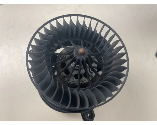 International U8652001 HVAC blower motor from 2005 International 4400, used