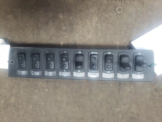 Kenworth 00856AA dash switch panel from 2009 Kenworth T2000, used