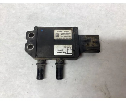 Kenworth 2871960 DPF pressure sensor from 2014 Kenworth T680, used