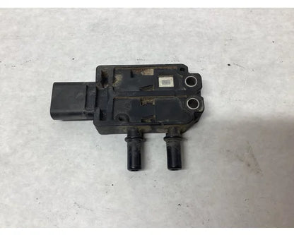 Kenworth 2871960 DPF pressure sensor from 2014 Kenworth T680, used - view 2 of 2