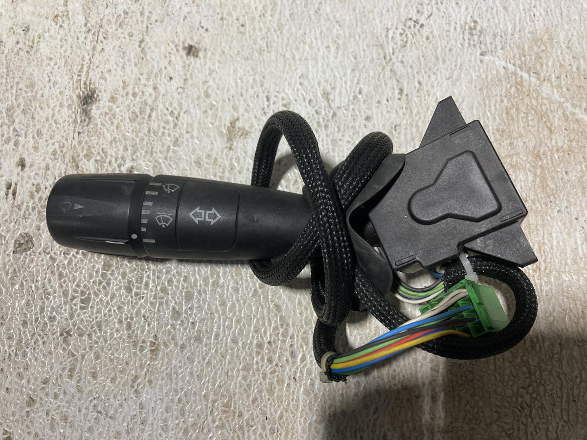 Kenworth 480791 turn signal / column switch from 2015 Kenworth T680, used