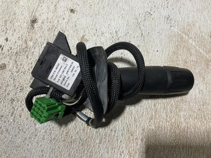 Kenworth 480791 turn signal / column switch from 2015 Kenworth T680, used - view 3 of 5