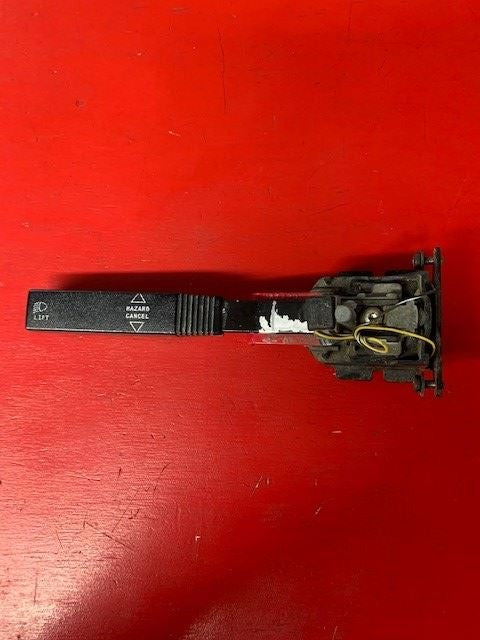 Kenworth 481382 turn signal switch from 2007 Kenworth T600, used