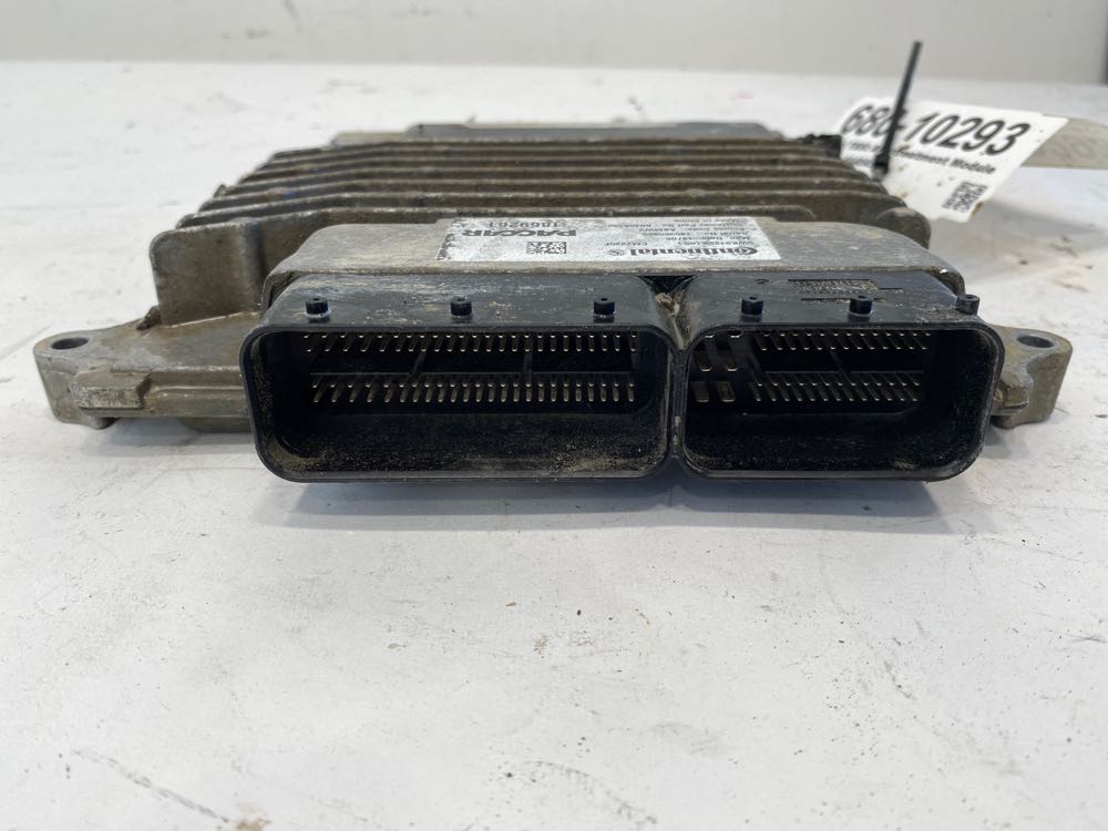 Kenworth A040A590 aftertreatment control module from 2015 Kenworth T880, used - view 3 of 4