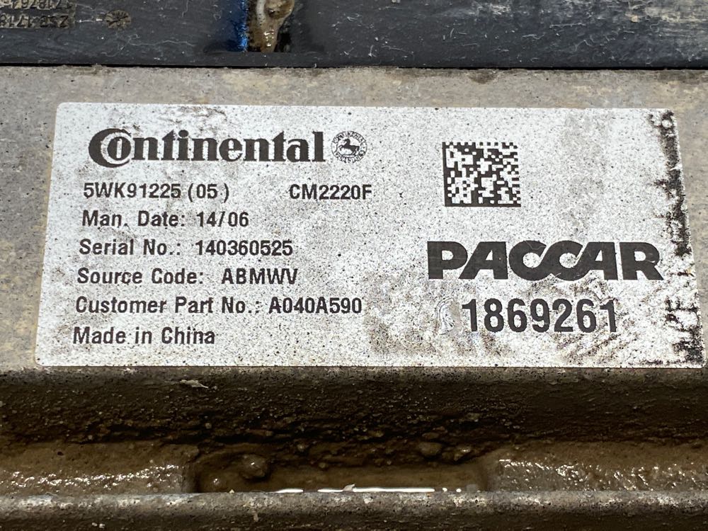 Kenworth A040A590 aftertreatment control module from 2015 Kenworth T880, used - view 4 of 4