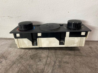 Kenworth F21-1030 sleeper climate control panel from 2014 Kenworth T680, used - view 6 of 8
