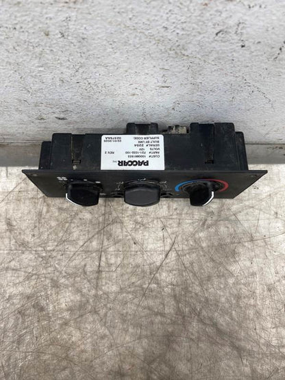Kenworth F21-1032-100 climate control panel from 2005 Kenworth T800, used - view 5 of 7