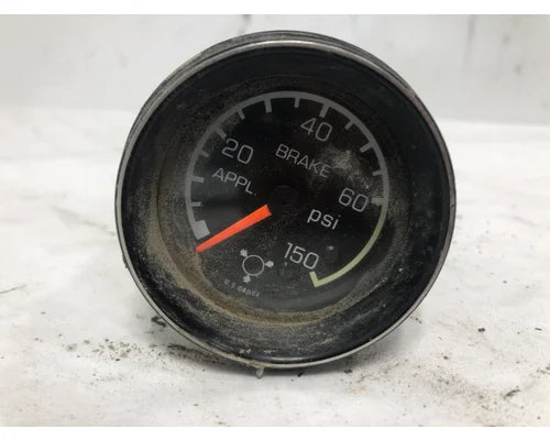Kenworth K152-303 brake air pressure gauge from 2005 Kenworth T800, used