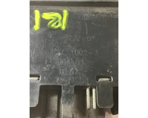 Kenworth P27-1002-3 flood lamp switch from 2012 Kenworth, used