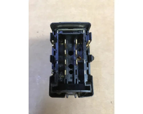 Kenworth P27-1002-6 engine retarder selector switch from 2012 Kenworth T700, used - view 3 of 4