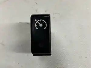 Kenworth P27-1040-14 cruise control switch from 2013 Kenworth T660, used