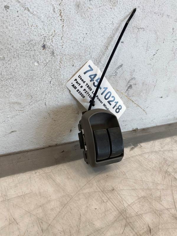 Kenworth P271069 power window switch (LH) from 2006 Kenworth T800, used