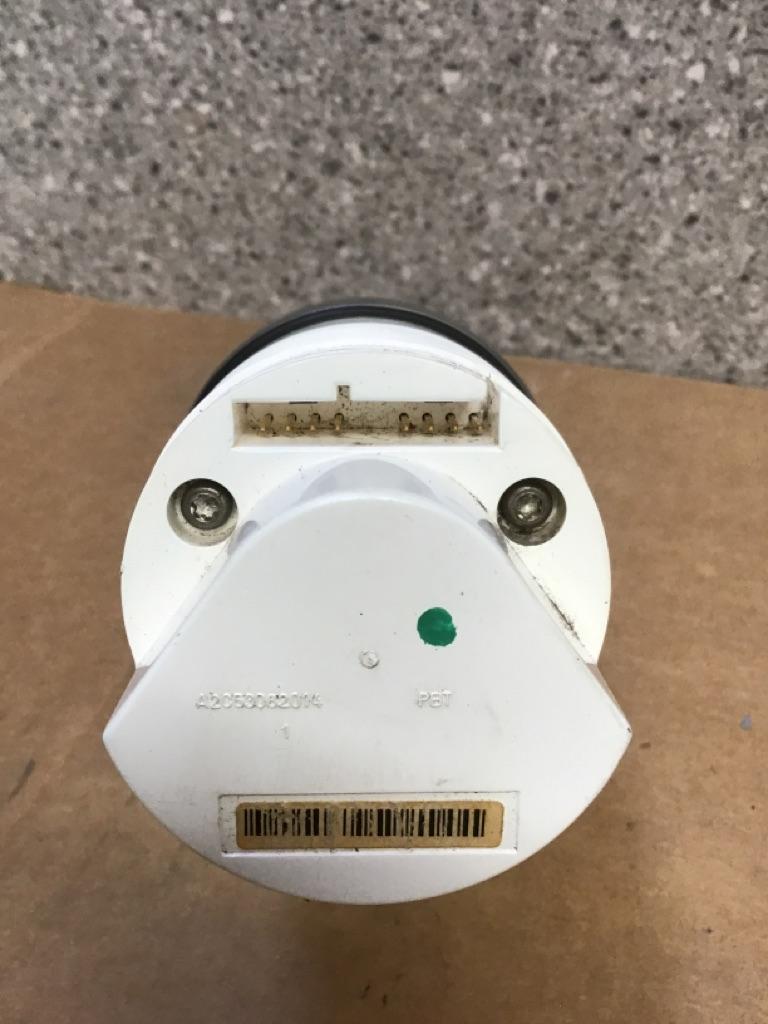 Kenworth Q43-1092-109C front drive axle temperature gauge from 2008 Kenworth T660, used - view 3 of 3