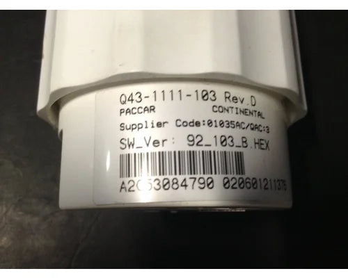 Kenworth Q43-1111-103 brake air pressure gauge from 2013 Kenworth T660, used - view 3 of 3