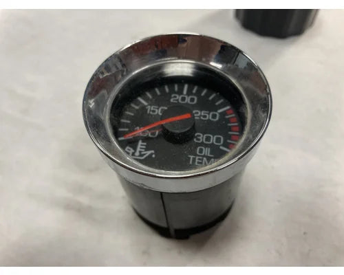 Kenworth Q43-1111-106 engine oil temperature gauge from 2011 Kenworth T660, used