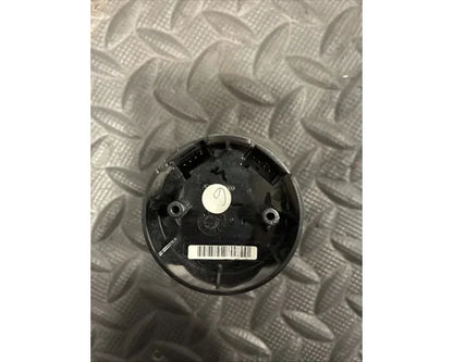 Kenworth Q43-1135-107-100 transmission temperature gauge from 2015 Kenworth T880, used - view 2 of 3