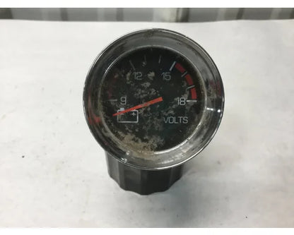 Kenworth Q43-1144-301 voltmeter gauge from 2014 Kenworth T660, used
