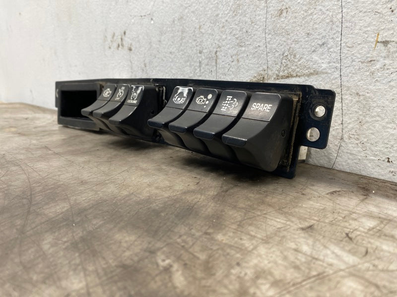 Kenworth S061074601 switch panel from 2015 Kenworth T880, used