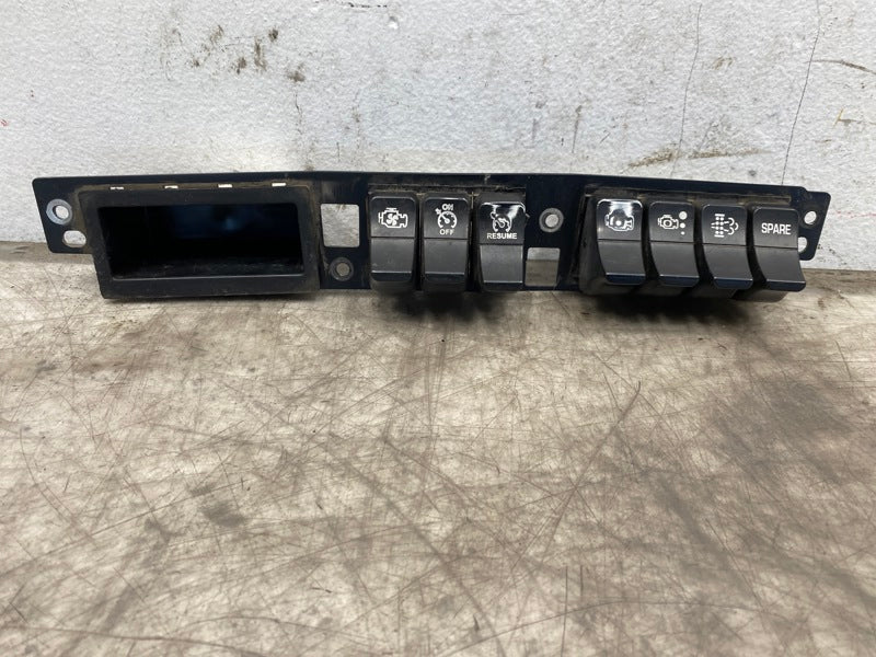Kenworth S061074601 switch panel from 2015 Kenworth T880, used - view 2 of 6