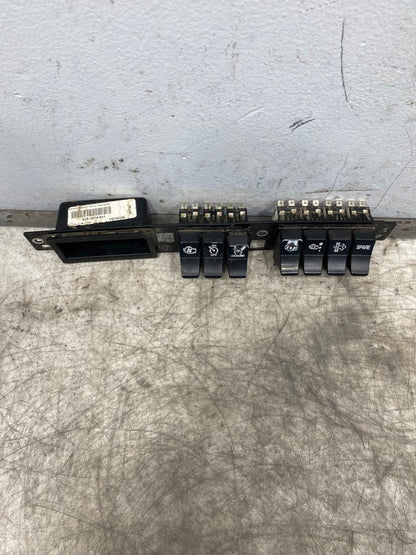 Kenworth S061074601 switch panel from 2015 Kenworth T880, used - view 5 of 6