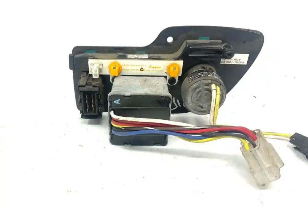 Kenworth S64-1025-1 dash switch panel from 2013 Kenworth T700, used