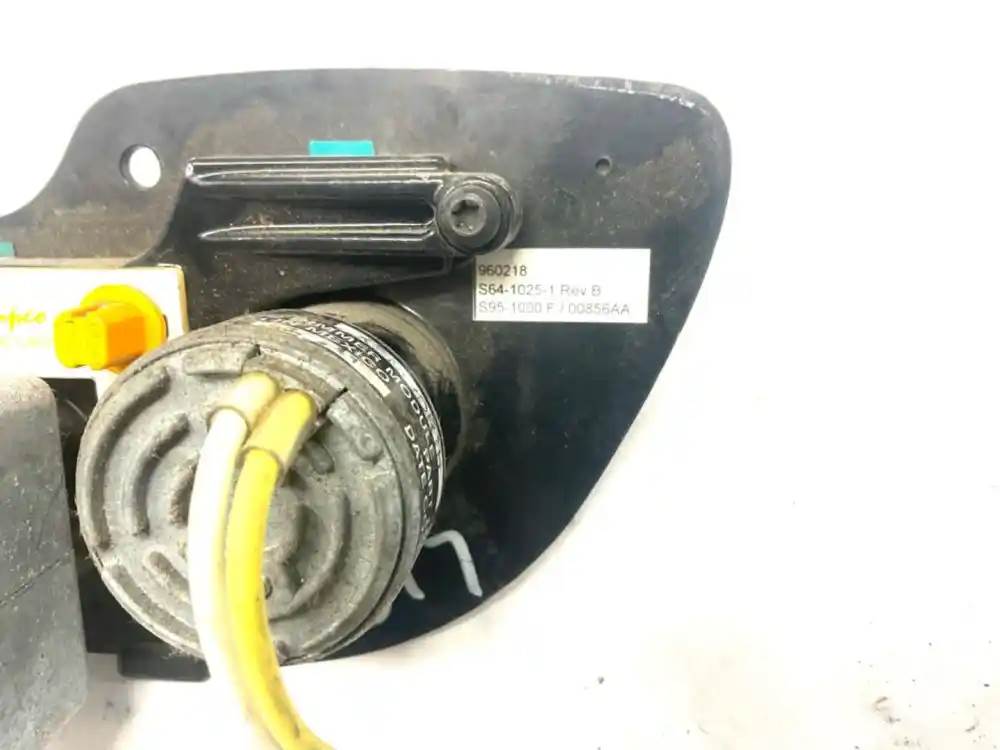 Kenworth S64-1025-1 dash switch panel from 2013 Kenworth T700, used - view 2 of 3