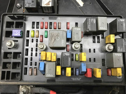 Mack 25136373 fuse box from 2013 Mack CH613, used