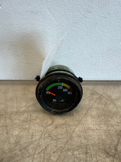 Mack 3MT326P5 oil temperature gauge from 2000 Mack LE613, used - view 2 of 6