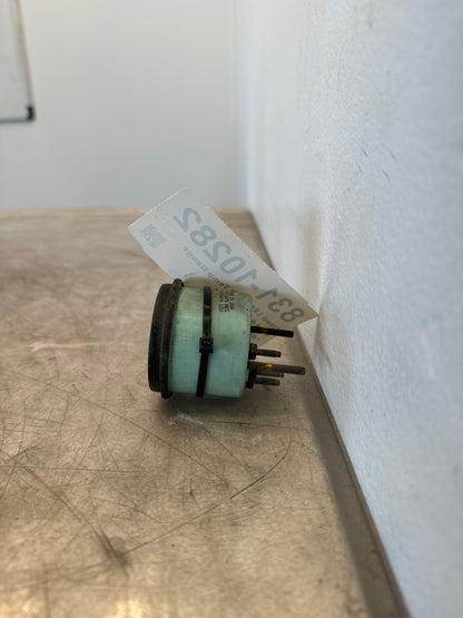 Mack 3MT326P5 oil temperature gauge from 2000 Mack LE613, used - view 3 of 6